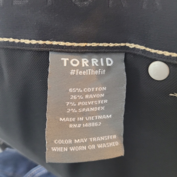 NWT Torrid sz 16 Crop Bombshell Skinny Jeans. - Picture 6 of 6